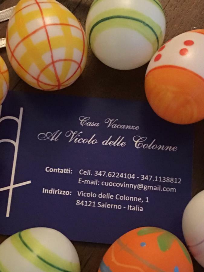 Casa Vacanza "Al Vicolo Delle Colonne" サレルノ エクステリア 写真