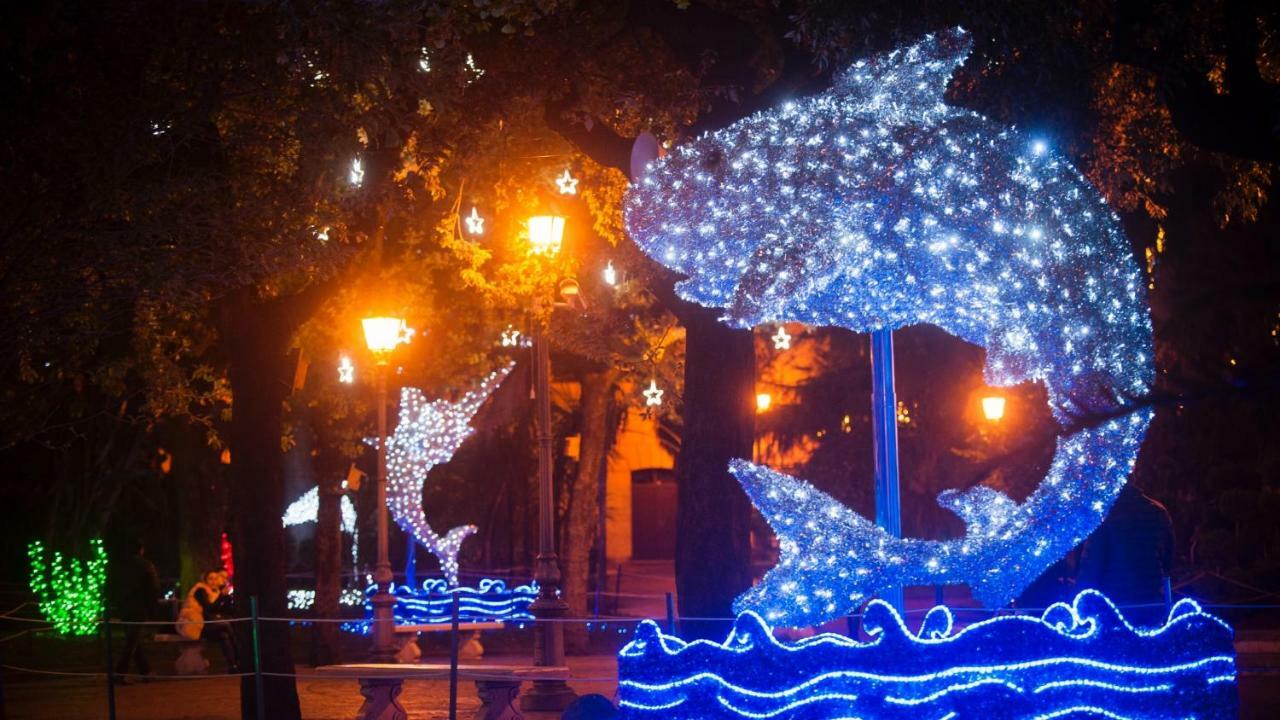 Casa Vacanza "Al Vicolo Delle Colonne" サレルノ エクステリア 写真